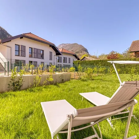 Holiday home La Caseta - Idealement Situe A 150m Du Duingt